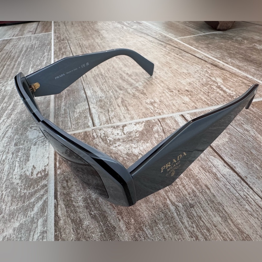 Prada Black and Gray Geometric Sunglasses - Picture 4 of 10